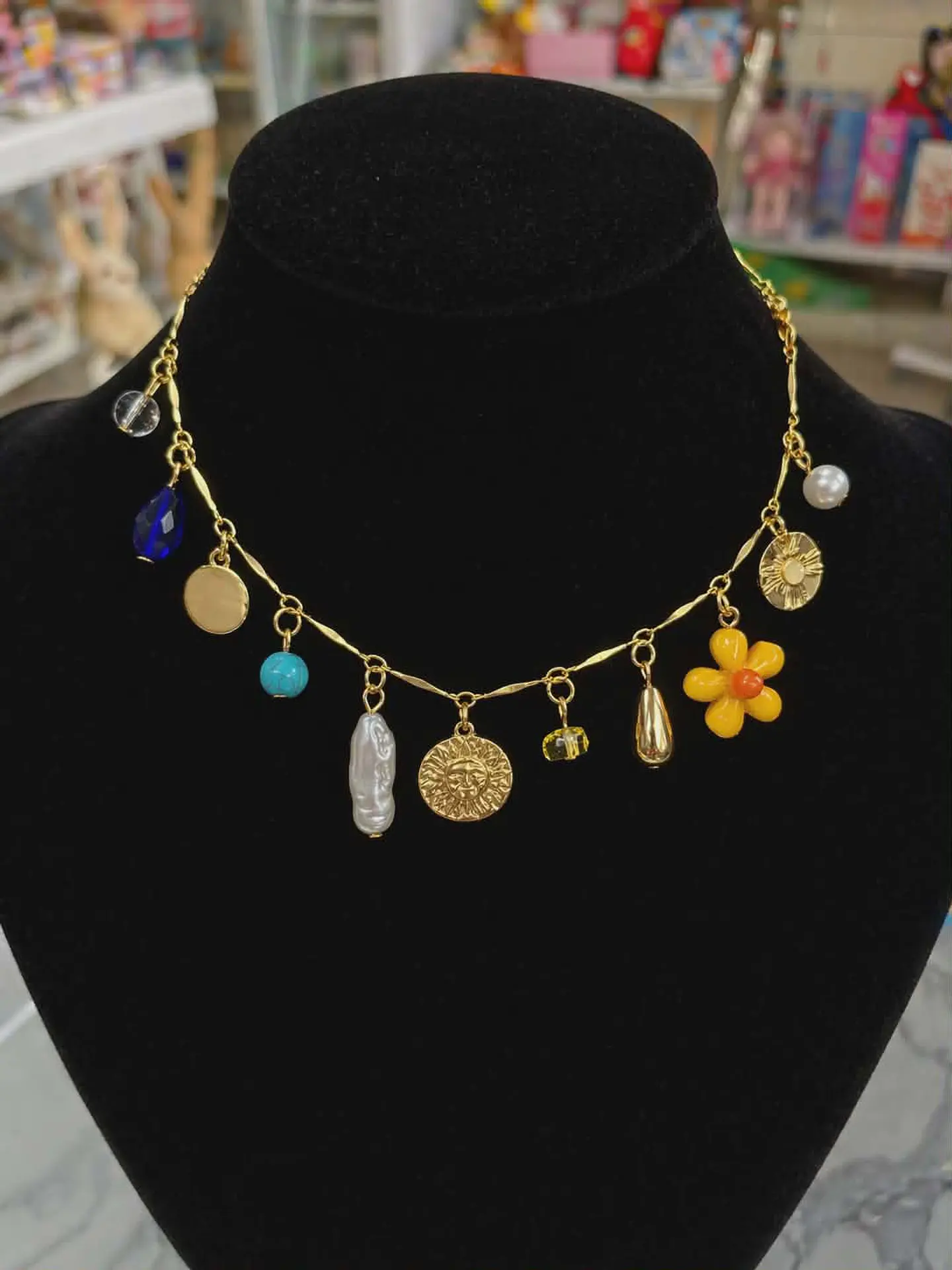 Colar Charm Dourado Tropical 2