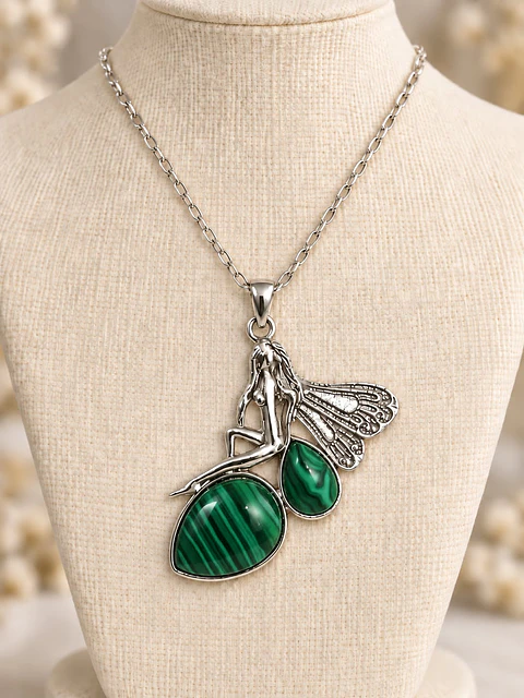 🧚‍♀️💚 Colar de fada com pedras de malaquita,