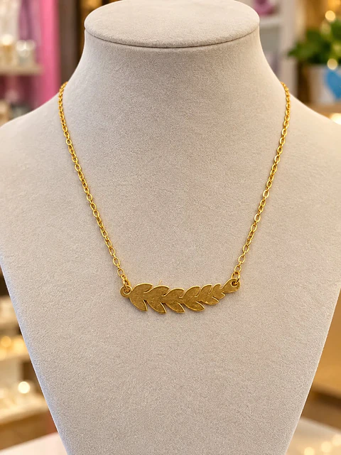 ✨ Colar Ramo Dourado ✨
