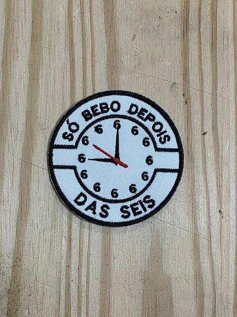 Emblema Bordado "Só Bebo Depois das 6"