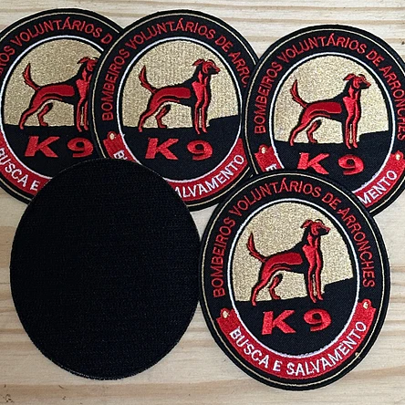 Emblemas Bordados Personalizados 9