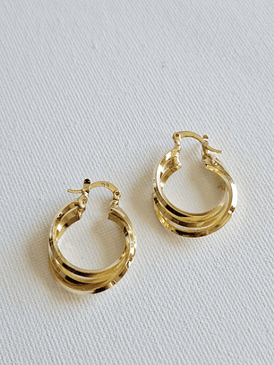 Argollas biseladas doradas