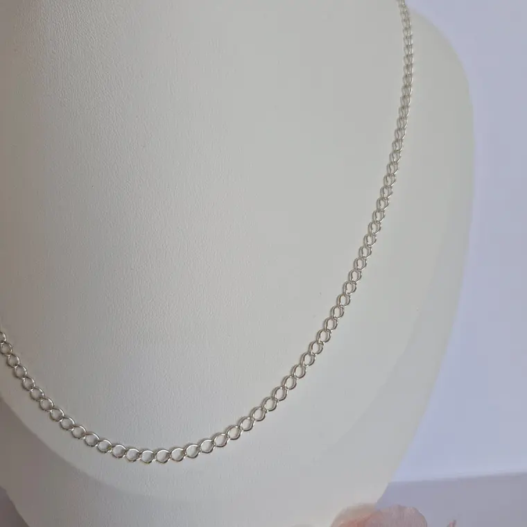 Collar de Plata Estilo Paperclip Minimalista  2