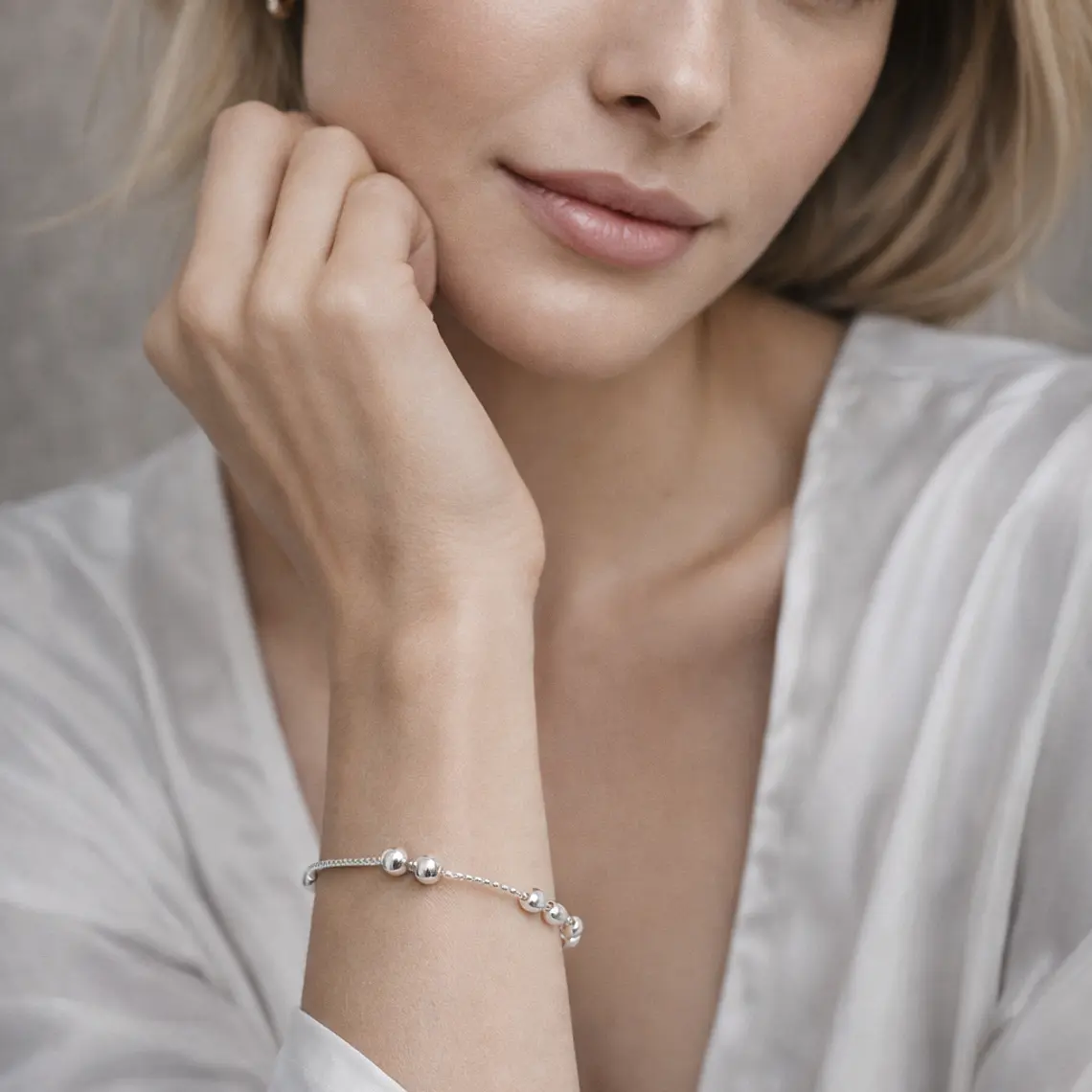 Pulsera de plata 950 con bolitas 1