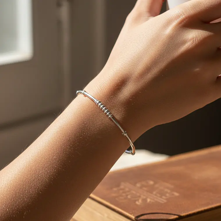 Pulsera de Plata 950 con lentejitas  2