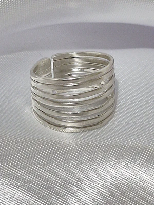 Anillo de cinco líneas juntas plata 950