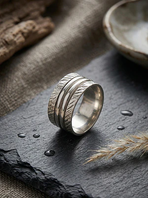 Anillo ancho de plata 950 