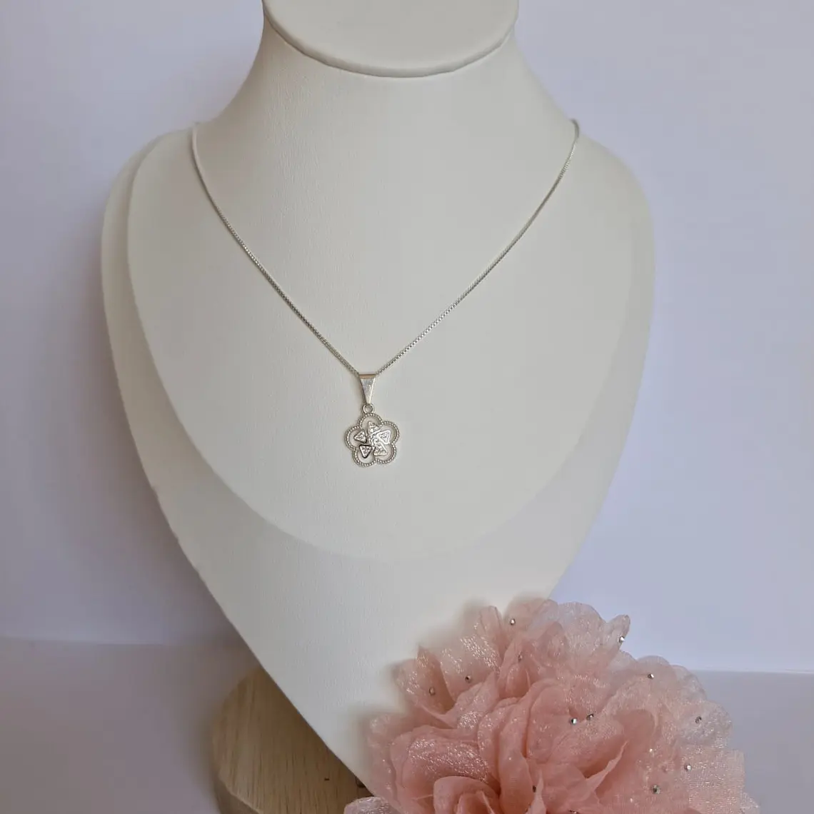 Collar plata 925 con colgante de flores  1