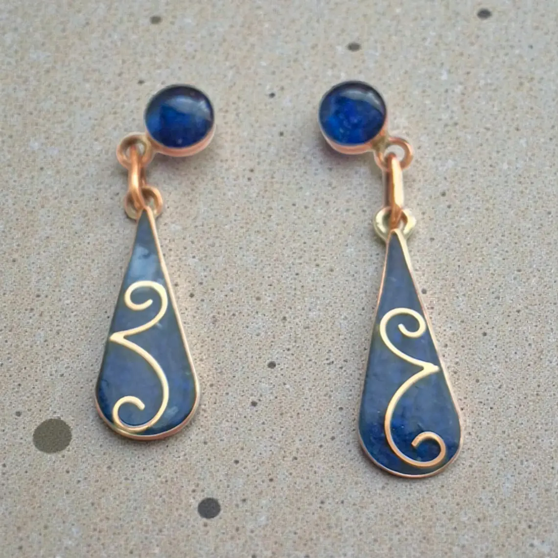 Aros cobre con piedra lapislazuri ( gancho de plata) 2