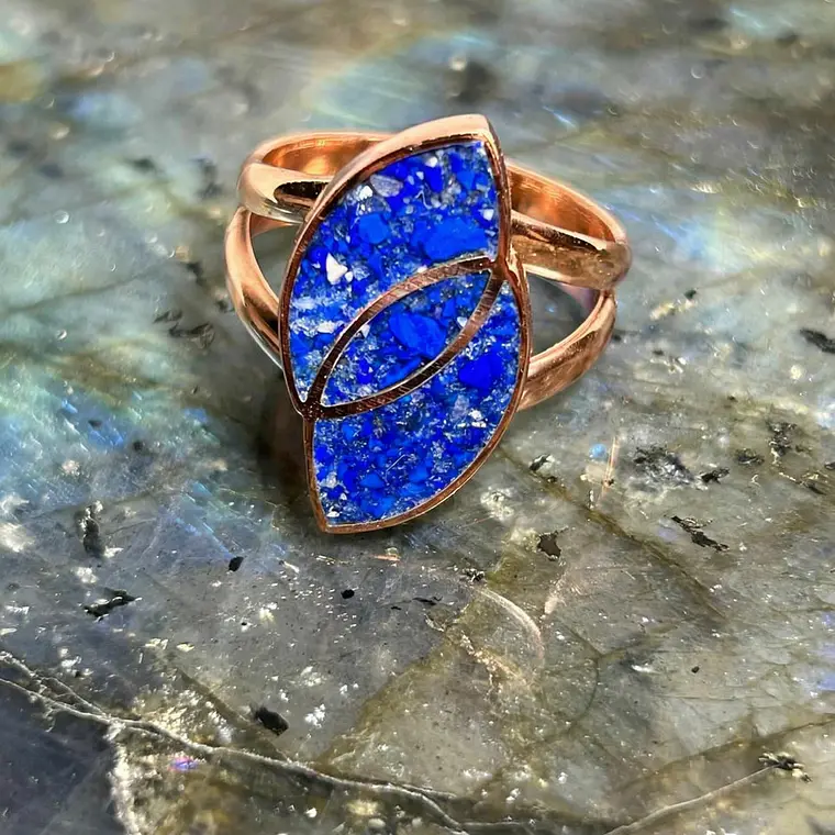 Anillo de cobre y lapislazuri  1
