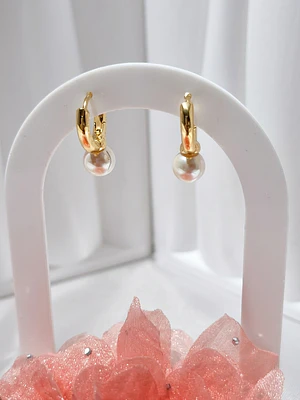 Aros enchapados en Oro con Perla Colgante