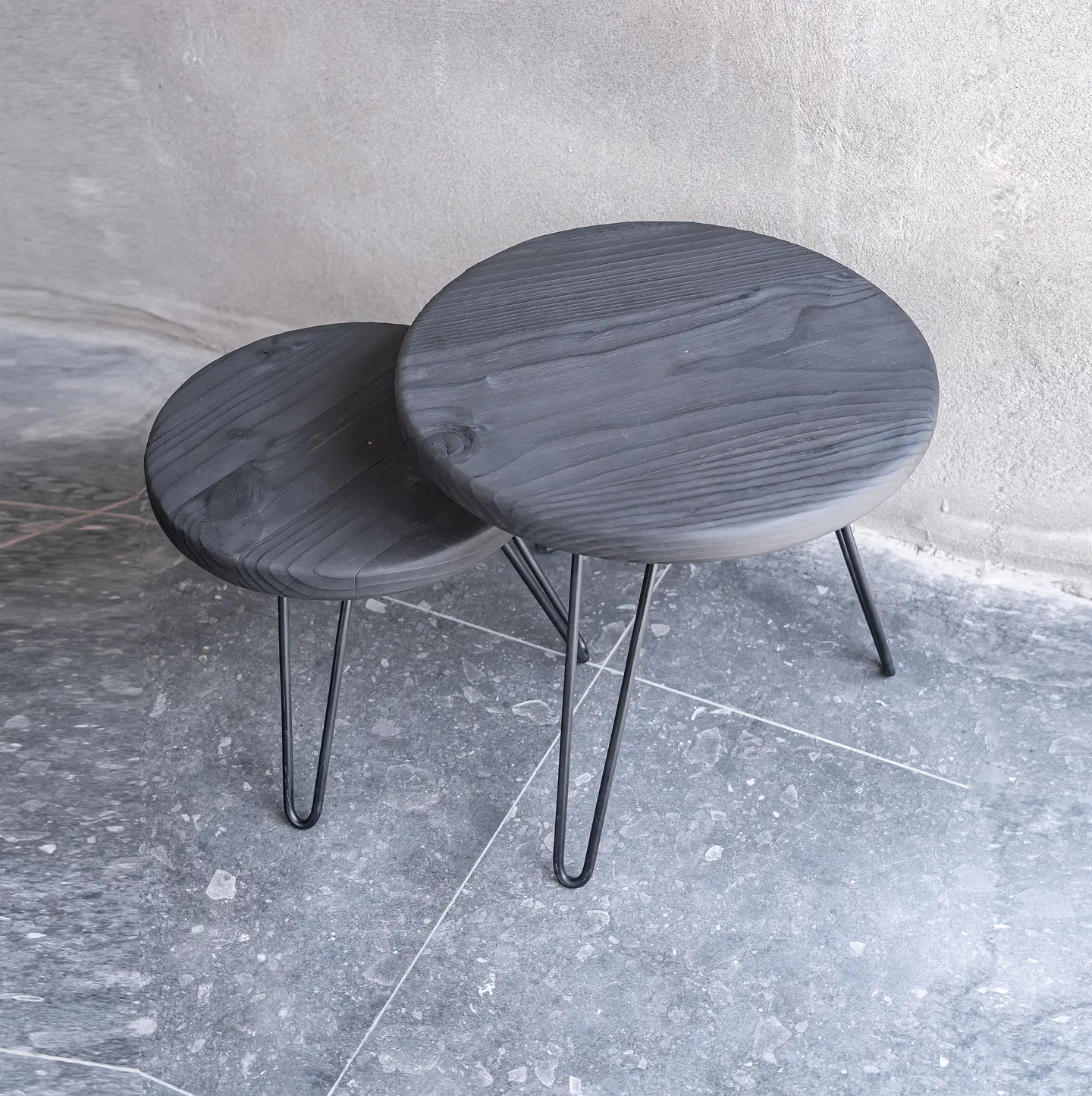 Maru 丸 — Mesa de centro de doble nivel en madera carbonizada 3