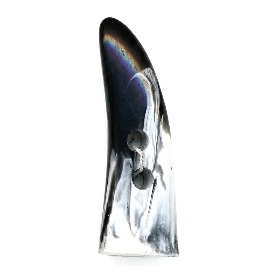 Botón Cachito de Poliéster Hueso Negro 5 cm para Confección 1