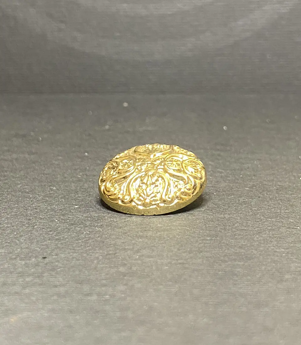 Botón Metalizado Dorado de Poliéster Fantasía en Sets de 10 Unidades 2