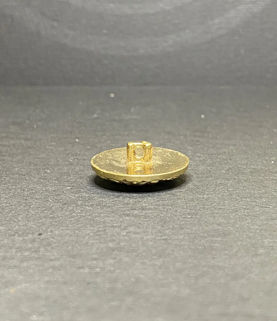 Botón Metalizado Dorado de Poliéster Fantasía en Sets de 10 Unidades 3