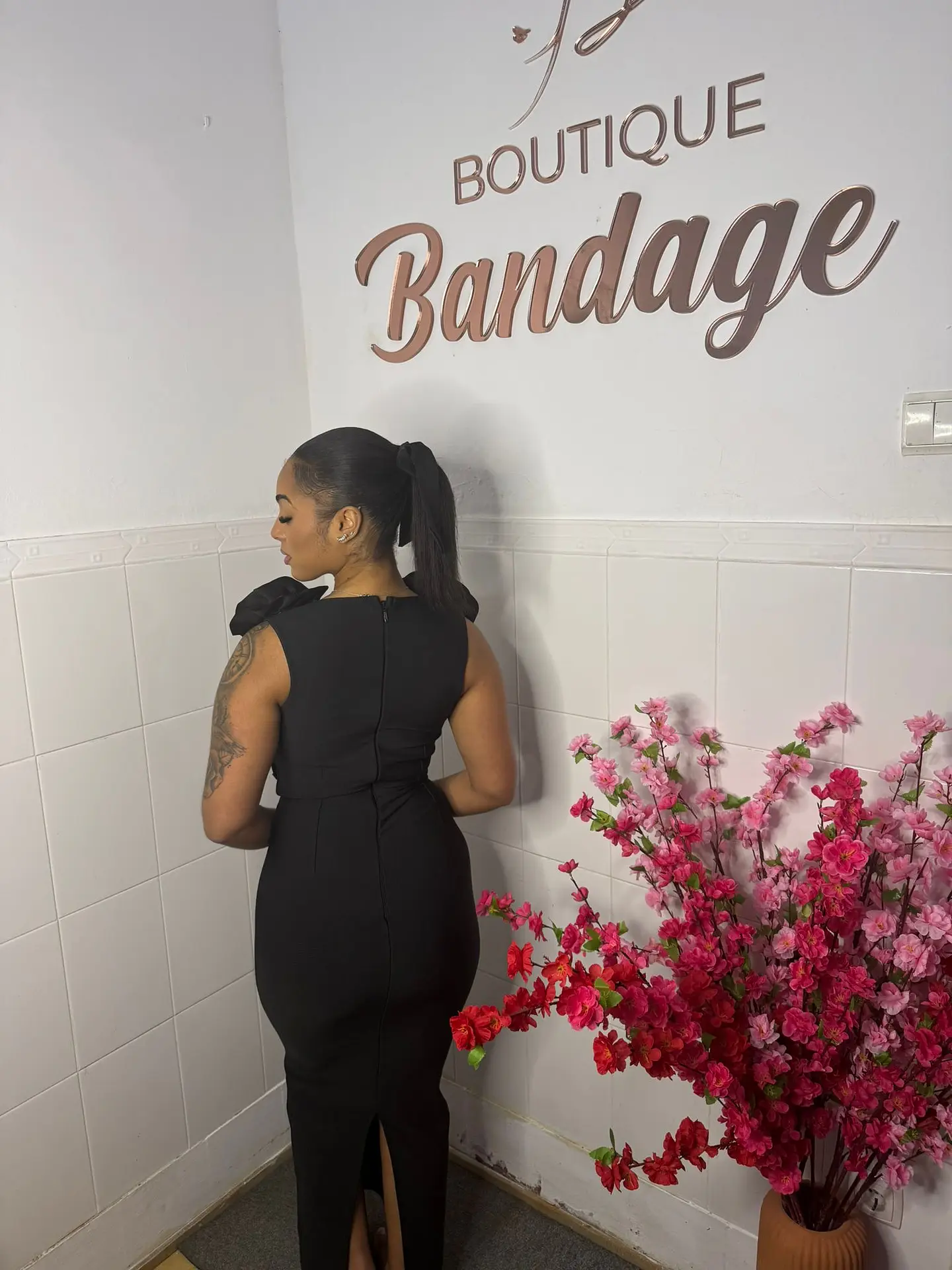  Clemmie Maxi Dress Black 2