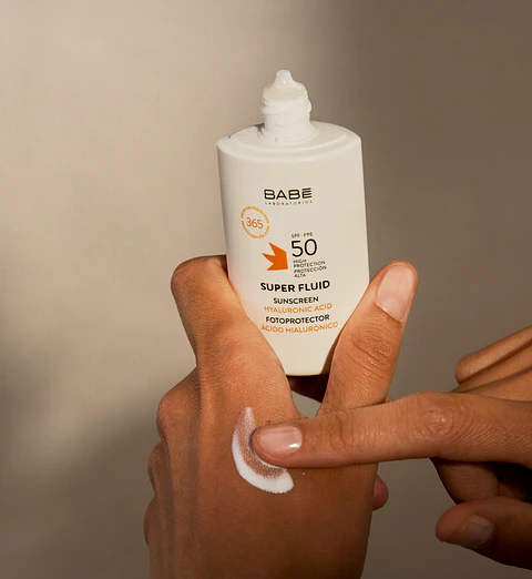 Fotoprotector Super Fluid spf50+ sin color