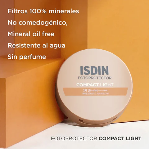 Compact Light SPF 50+ ¿Cansada de que el protector solar arruine tu maquillaje, deje brillo o marque los poros?