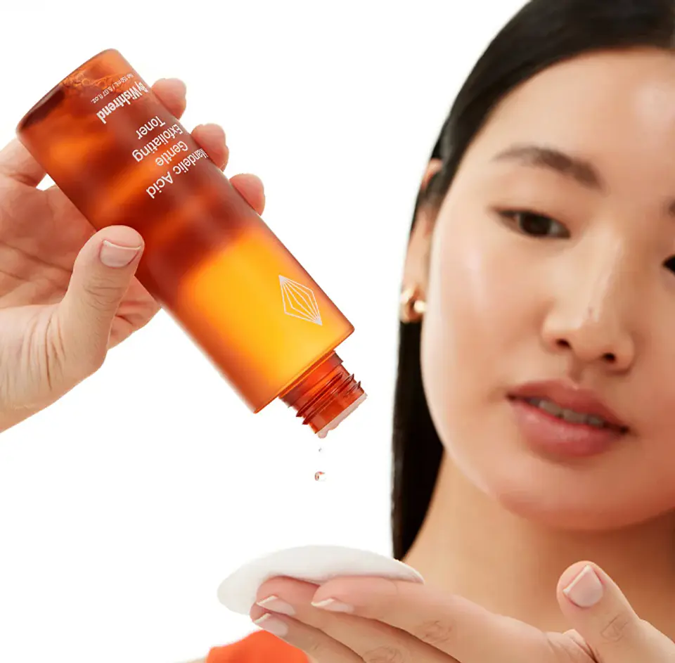 Tónico exfoliante Mandelico ¿Cansada de que tu piel se sienta áspera, opaca o congestionada sin importar cuántos productos pruebes? 4