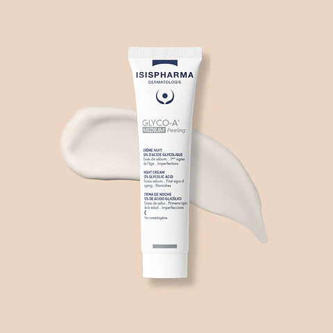 GLYCO-A MEDIUM Peeling 12% 30 Ml ¿Tu piel presenta exceso de sebo, primeras líneas de expresión o imperfecciones que afectan su apariencia?