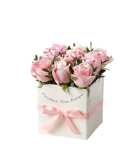 Caja Blanca de 12 Rosas Rosadas