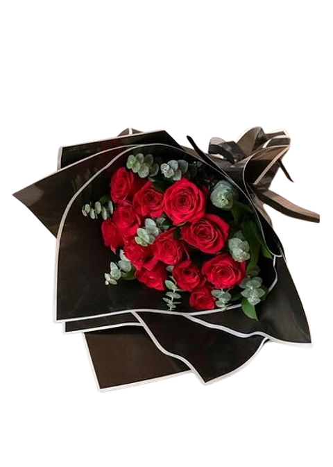 Bouquet de 12 Rosas con Eucalipto