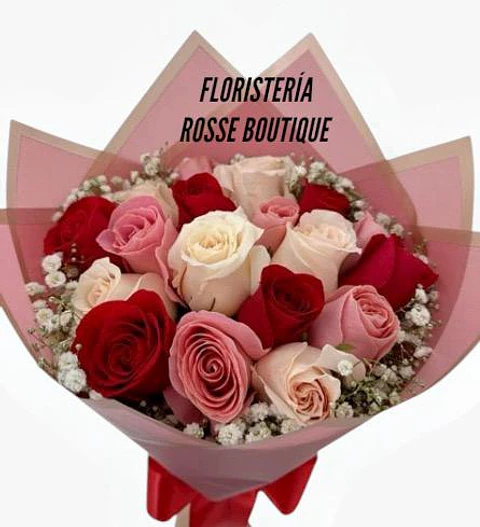 Bouquet de 12 Rosas Rosada, Blanca y Roja