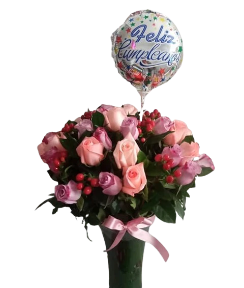 Florero de Rosas y Fantasía