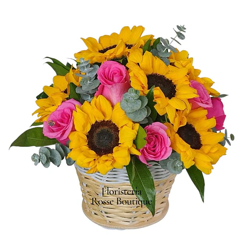 Canasta de Girasoles con Rosas