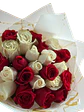 Bouquets de 24 Rosas Rojas y Blancas - Miniatura 1