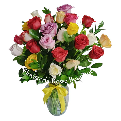 Jarrón de 24 Rosas de Colores con Follajes