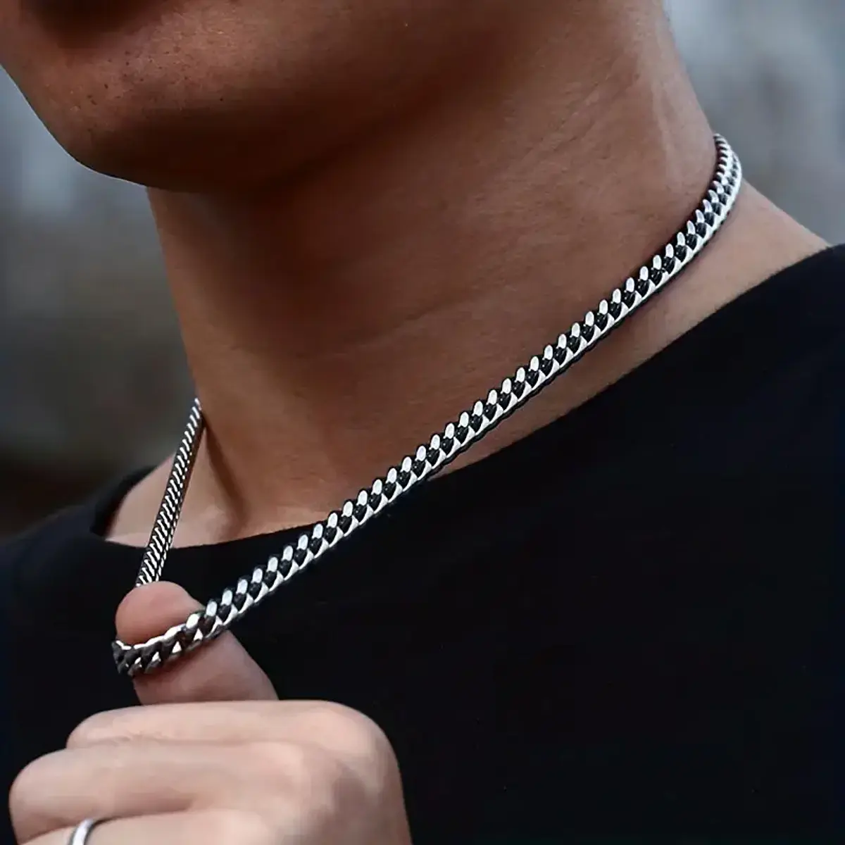 Collares