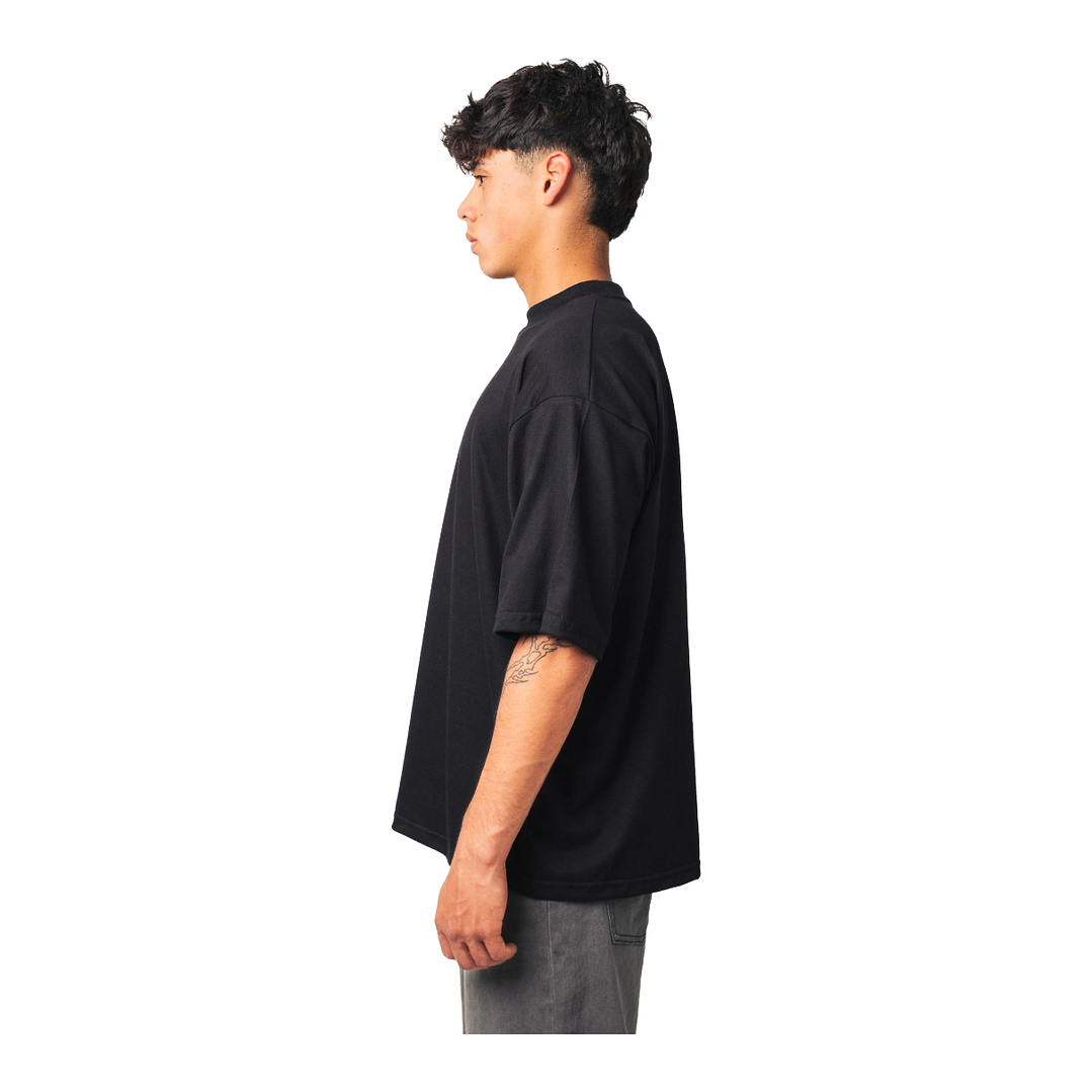 POLERA OVERSIZE NEGRA 