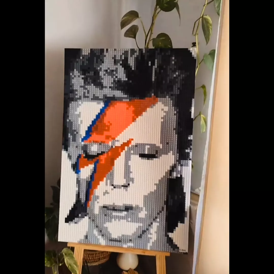 Retrato Pixel Art de David Bowie – 6800 Piezas | Arte Pop 51x76 cm 2