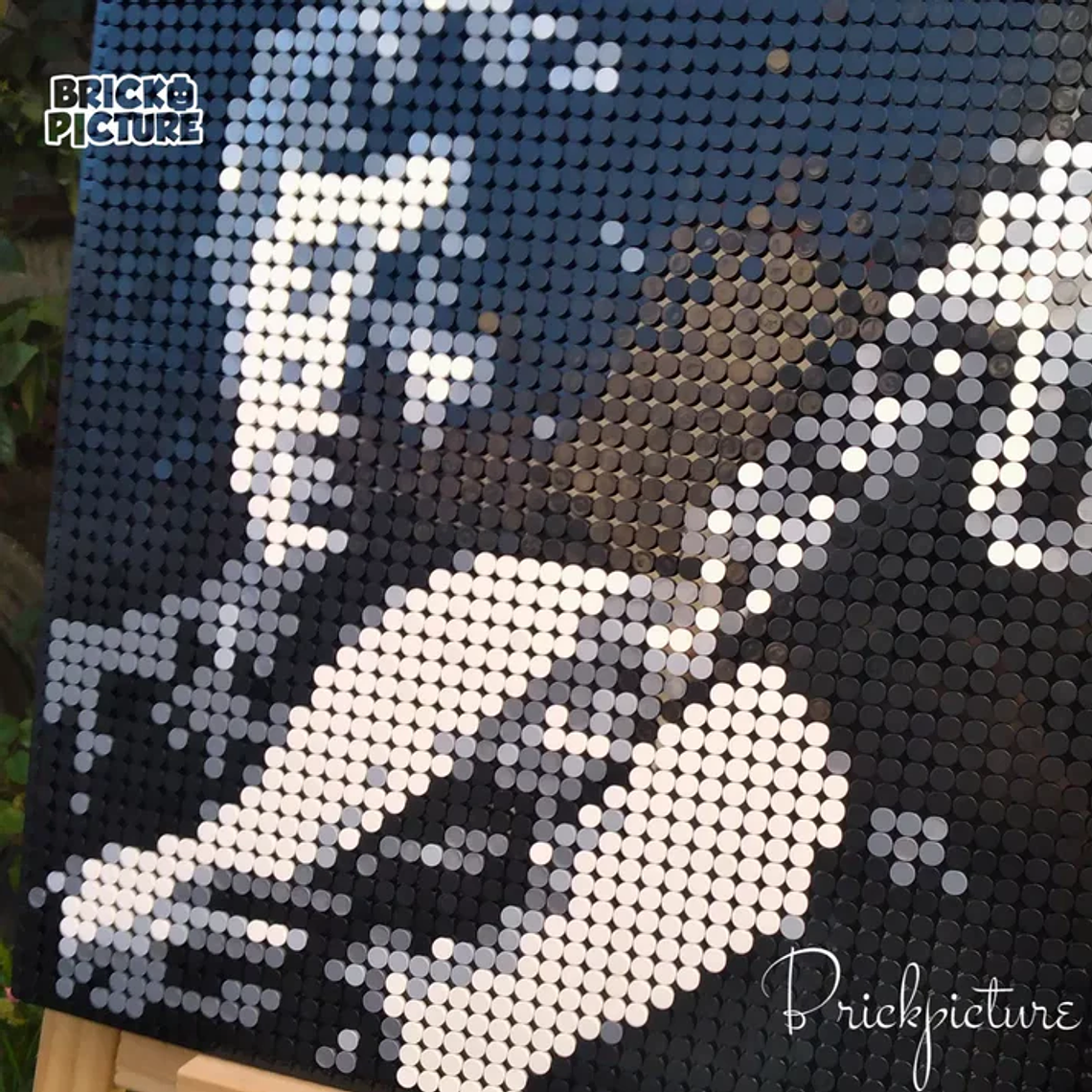 Retrato Pixel Art de Víctor Jara – Mosaico en 2500 Piezas | Diseño ARMADO 4