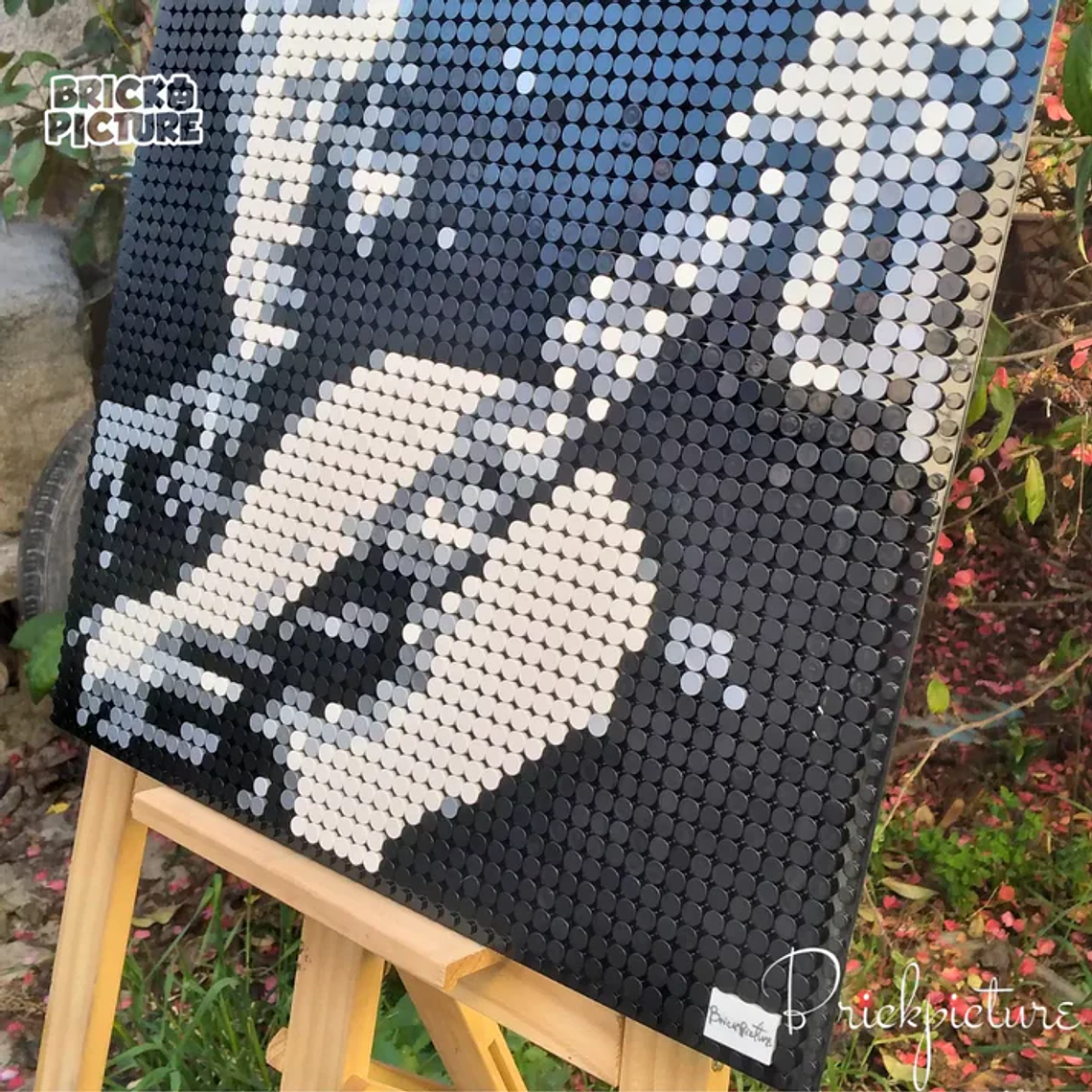 Retrato Pixel Art de Víctor Jara – Mosaico en 2500 Piezas | Diseño ARMADO 9