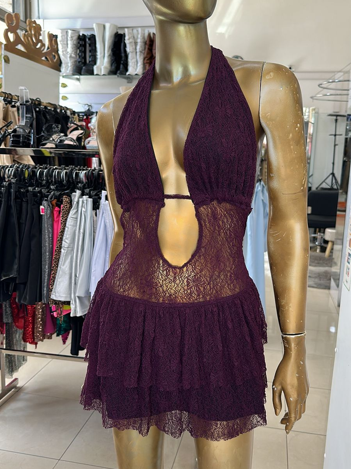 vestido encaje  con vuelos 4