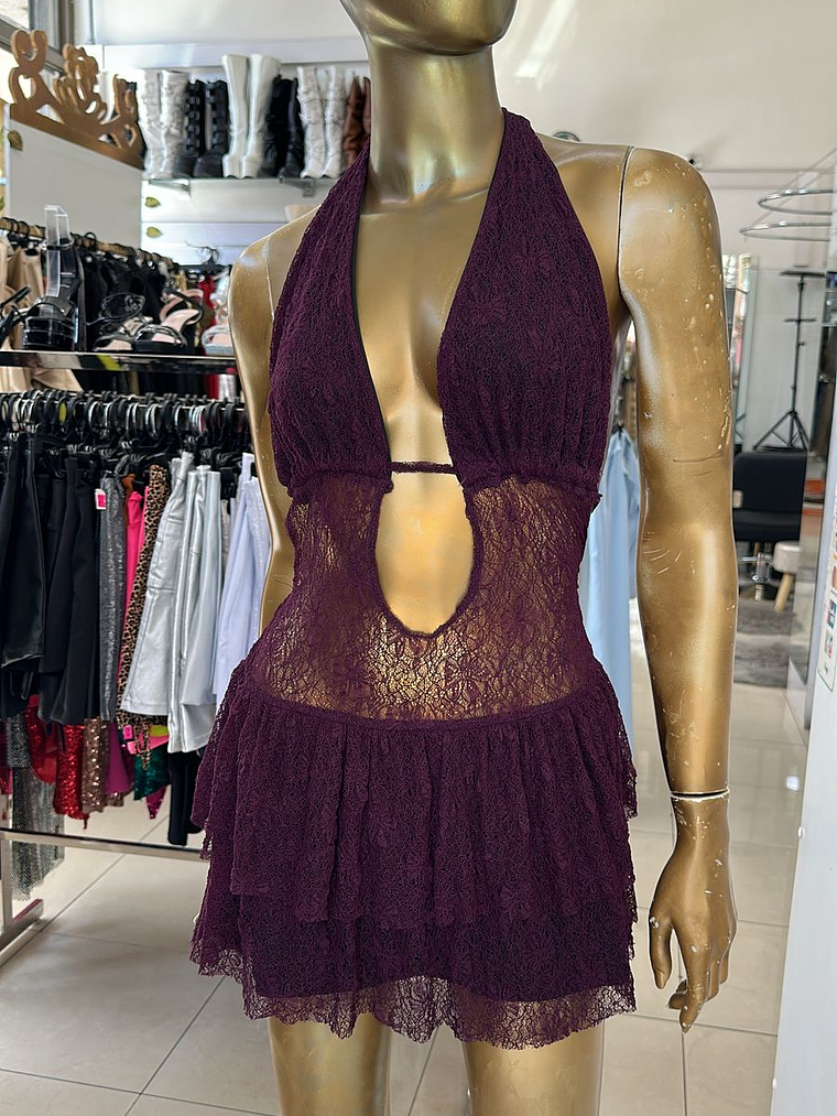 vestido encaje  con vuelos 7