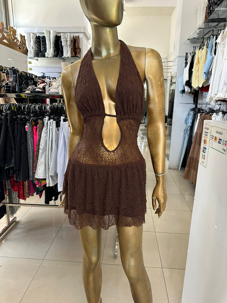 vestido encaje  con vuelos 9