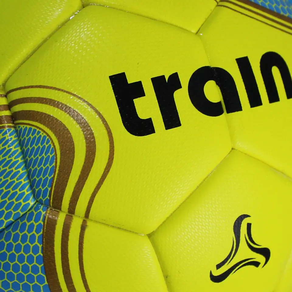 Balón de Fútbolito Marca Train Modelo Ultra N°4 4