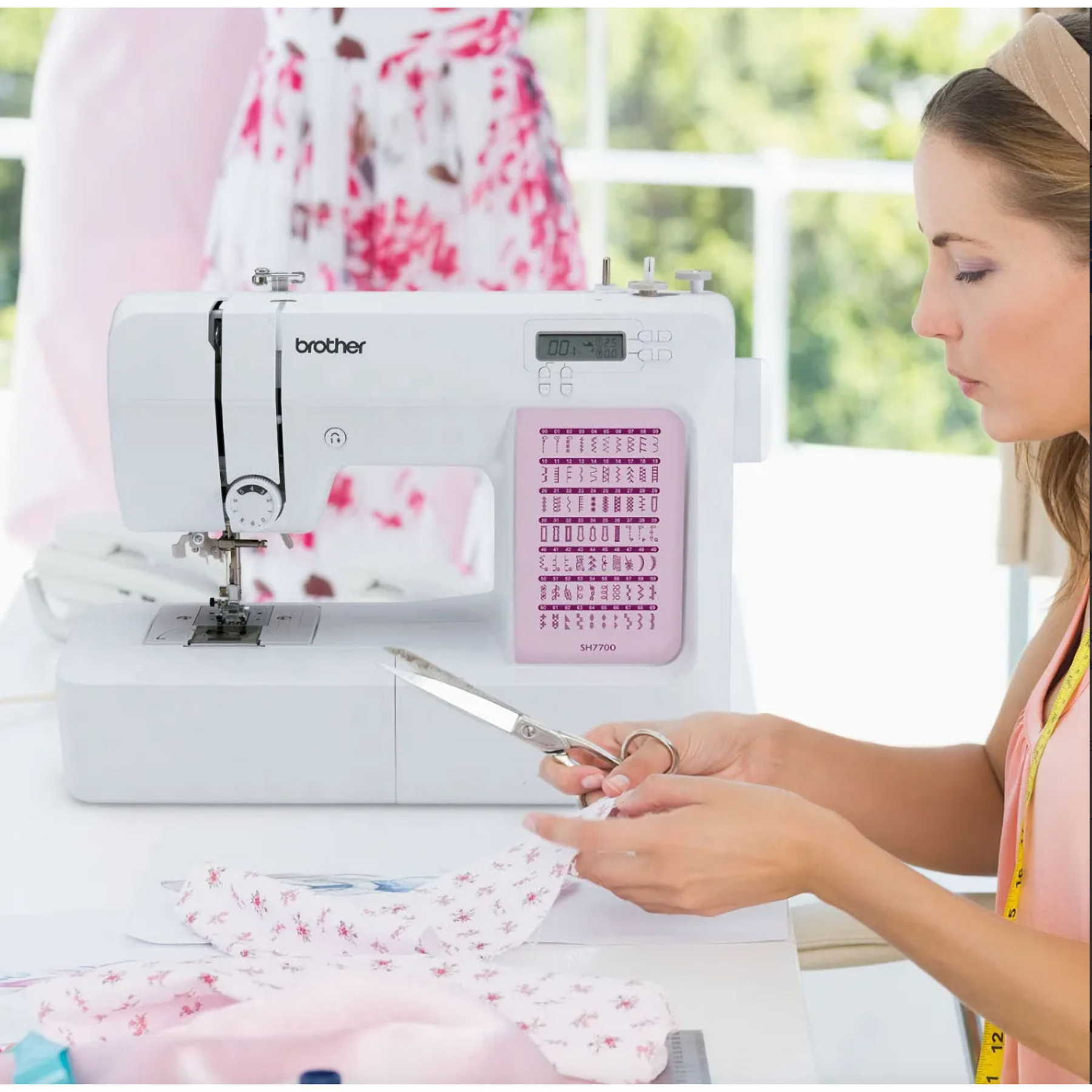 Brother SH7700 – Máquina de Coser Computarizada con 70 puntadas y pantalla LCD