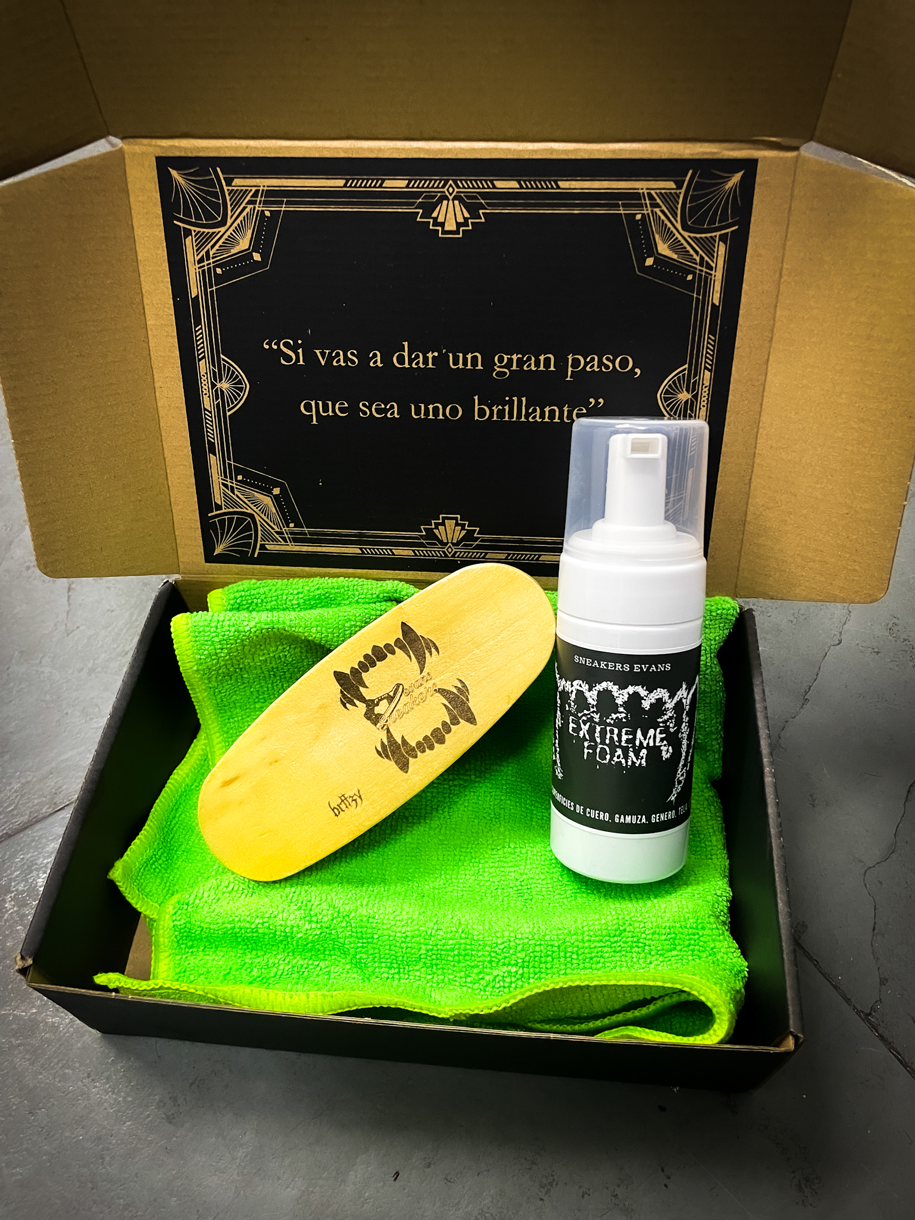 Kit básico sneaker evans x Brttzy  1