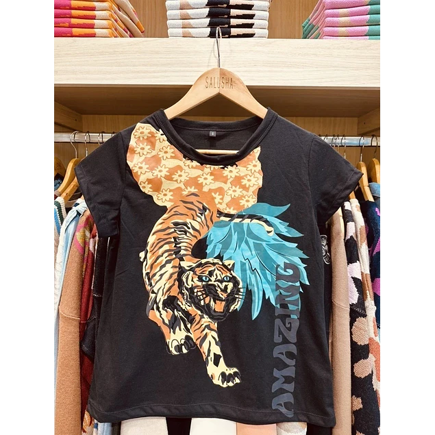 Remera Amazine