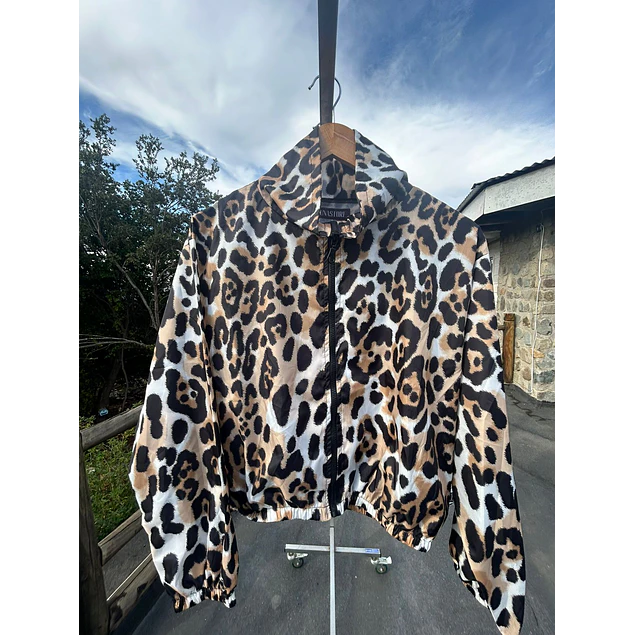 Campera Cotaviento Animal Print