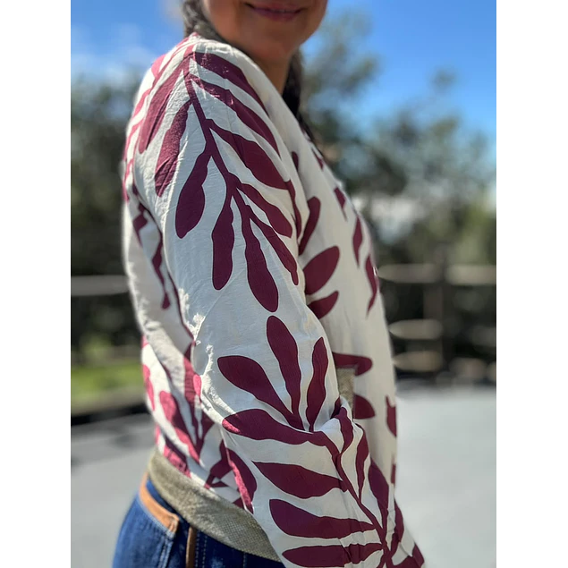 Chaqueta Bomber Flores Burdeo