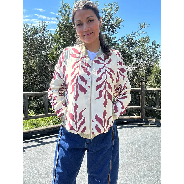 Chaqueta Bomber Flores Burdeo