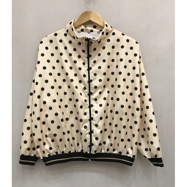 Campera Rompeviento Lunares Negros