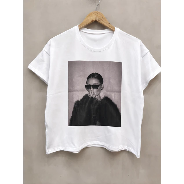 Remera Ali White ( 2 Estampados)