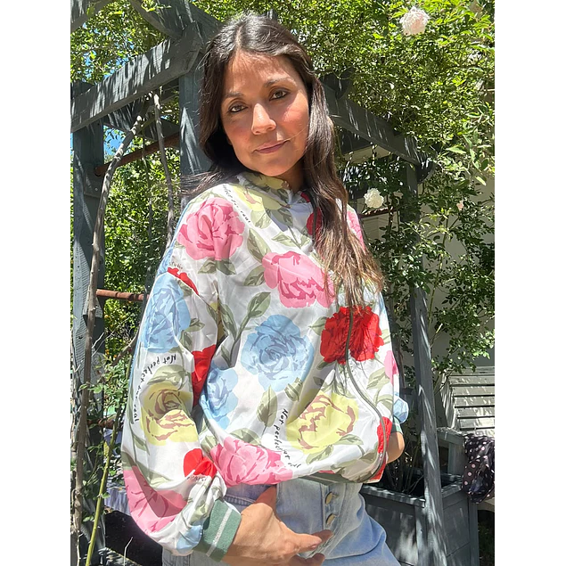 Campera Rompeviento Rosas