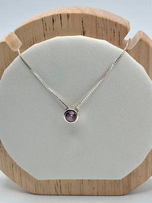 Punto de luz morado